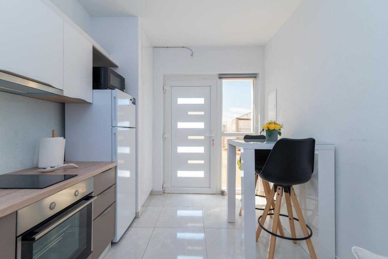 Apartment Leo 特罗吉尔 外观 照片